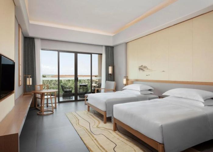 Sheraton Maoming Romantic Beach Resort