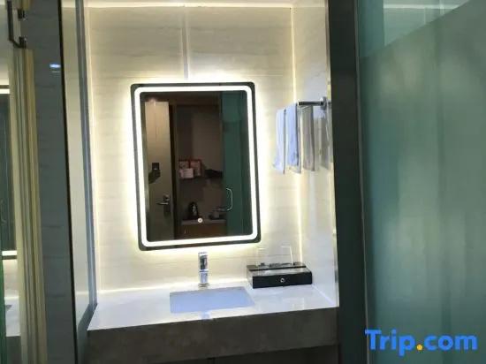 Zhenghao Business Hotel