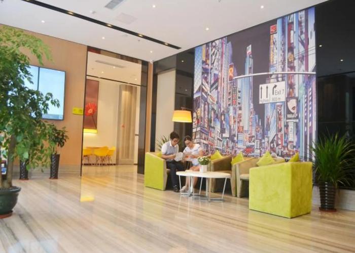 IU Hotel Qingyuan Fogang Branch