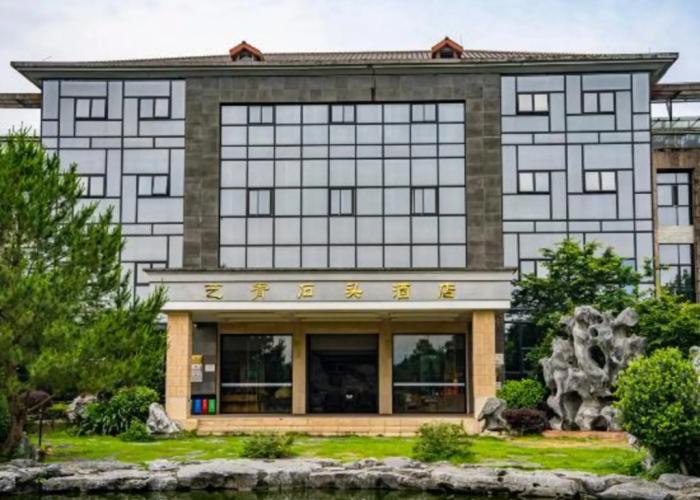 Stone Hotel