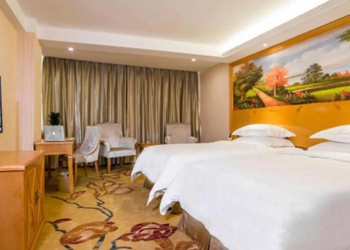 Vienna International Hotel Zhangshu Site
