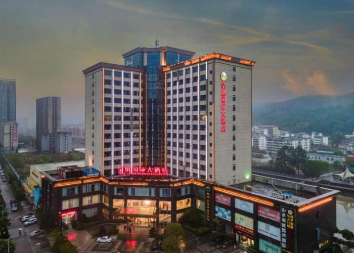 King's Park International Hotel