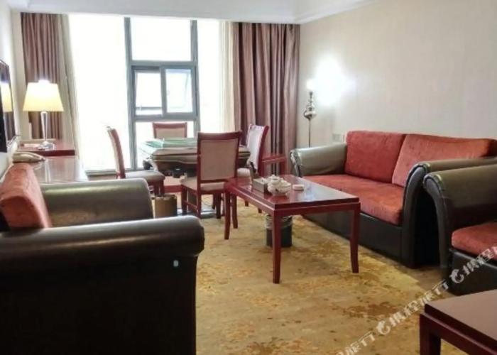 Xinyuan Hotel Wanzai