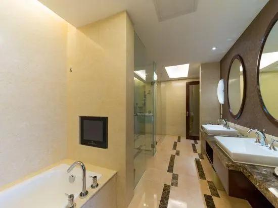 Golden Bay International Hotel