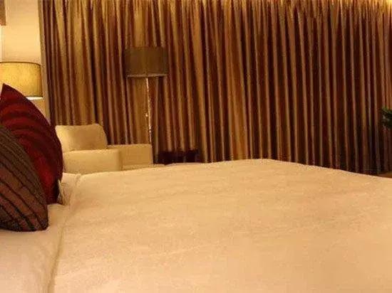 Golden Bay International Hotel