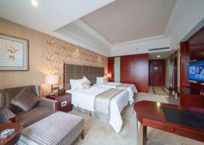 Baofeng Hot Springs Hotel