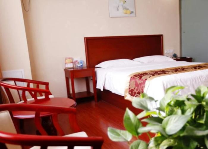 GreenTree Inn ShanDong ZiBo LinZi People Square Long-term Bus Station East Express Hotel