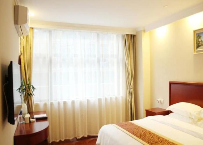 GreenTree Inn ShanDong ZiBo LinZi People Square Long-term Bus Station East Express Hotel