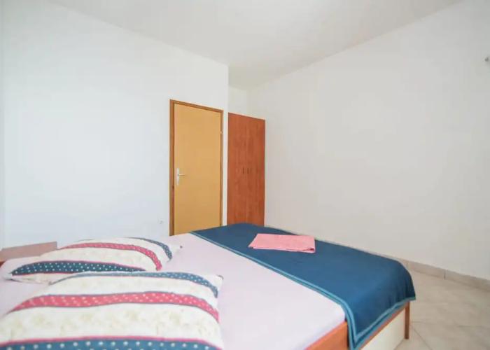 Apartments Neva