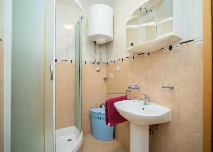 Apartments Longo