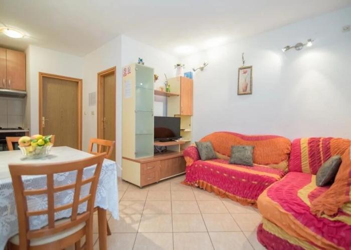 Apartments Longo