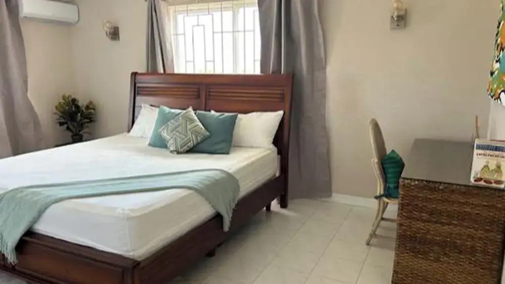 Welcome to Hope Winds, a Charming Property Ranch-style House on a Seren