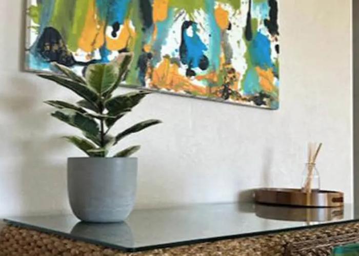 Welcome to Hope Winds, a Charming Property Ranch-style House on a Seren