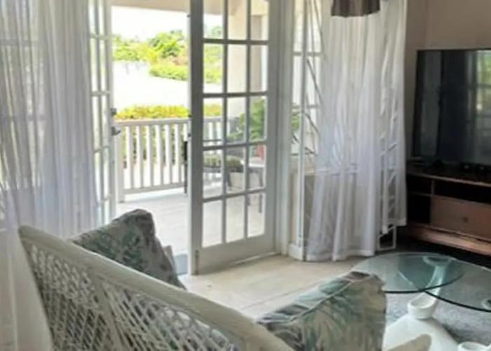 Welcome to Hope Winds, a Charming Property Ranch-style House on a Seren