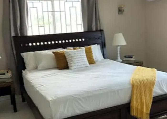 Welcome to Hope Winds, a Charming Property Ranch-style House on a Seren