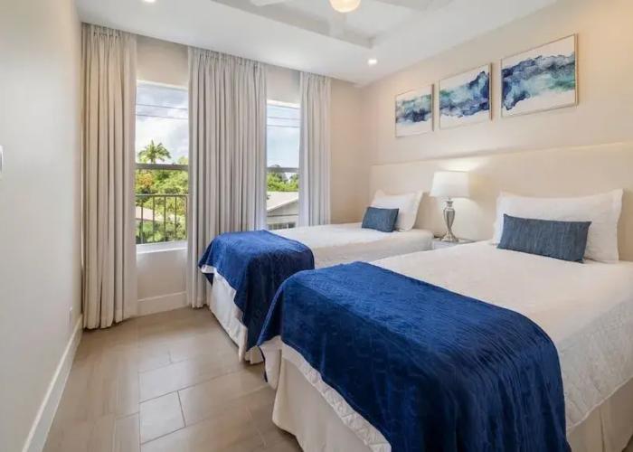 Coral Beach 202 2 Bedroom Condo