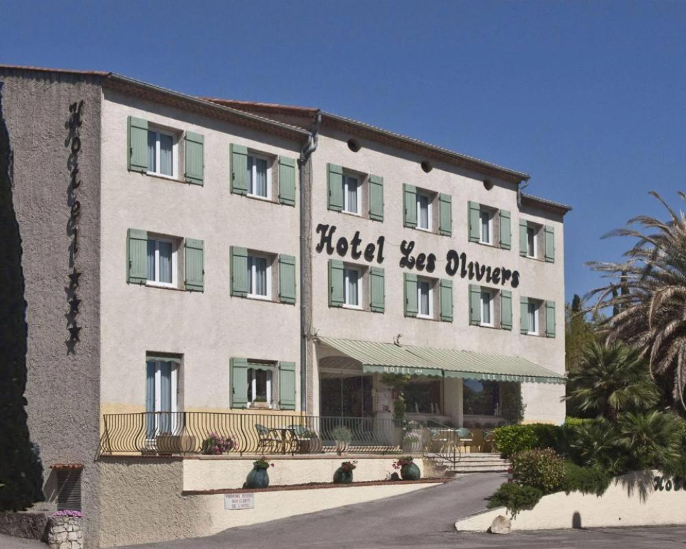 Les Oliviers