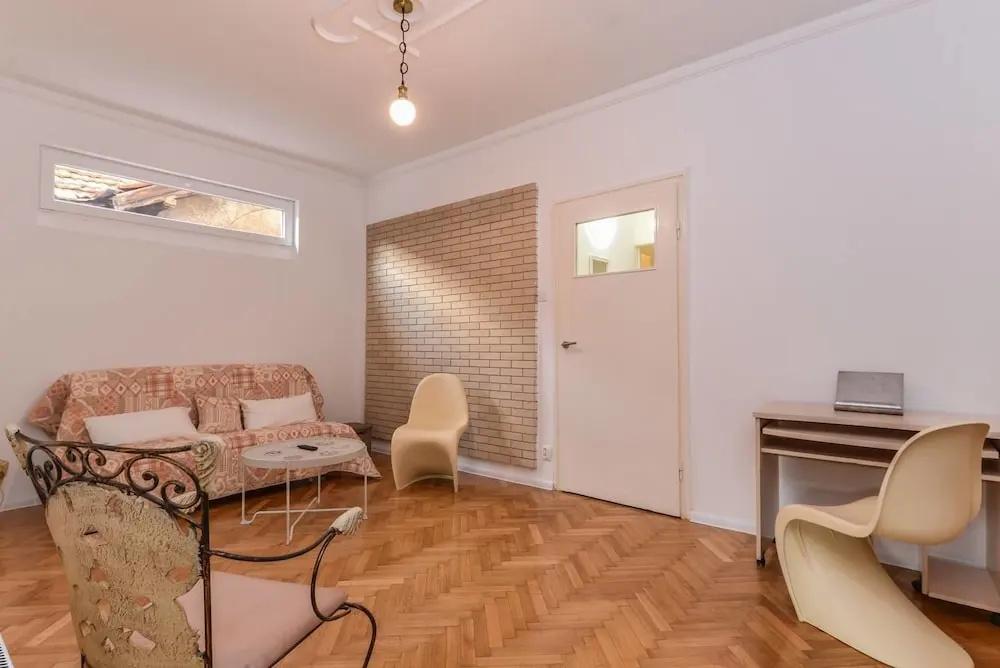 фото Two Bedroom Parensov Central Apartment
