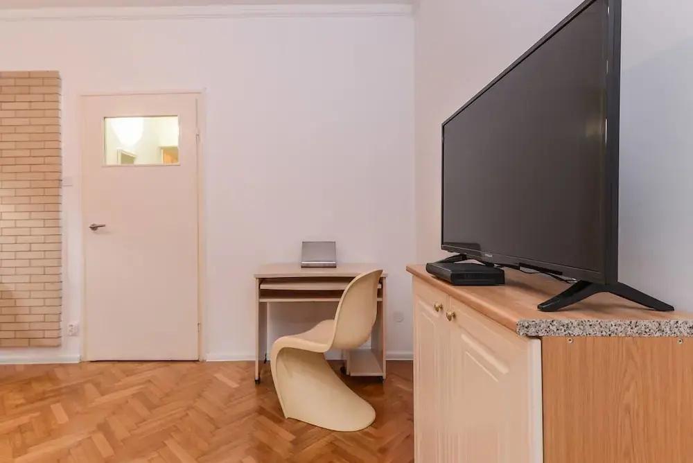 фото Two Bedroom Parensov Central Apartment