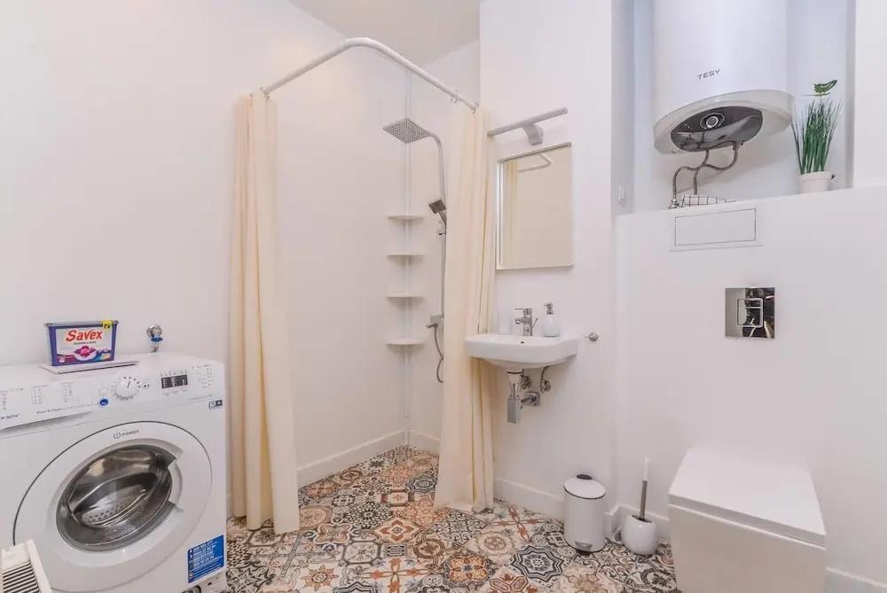 фото Two Bedroom Parensov Central Apartment