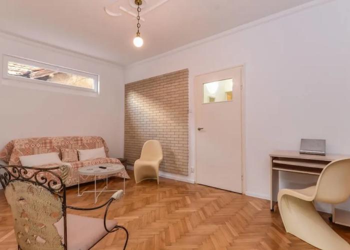 Two Bedroom Parensov Central Apartment