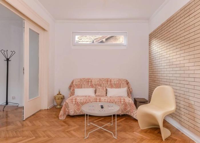 Two Bedroom Parensov Central Apartment