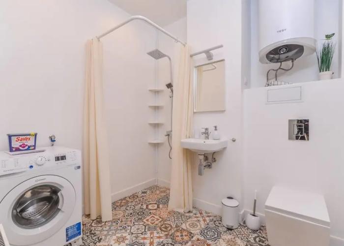 Two Bedroom Parensov Central Apartment