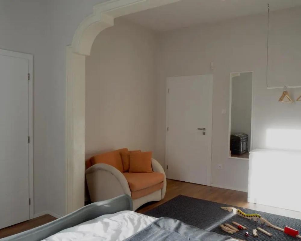 фото Caché ✦ Bright One-Bedroom Apartment in Sofia