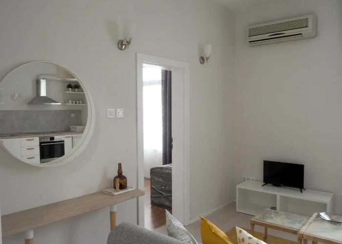 Caché ✦ Bright One-Bedroom Apartment in Sofia