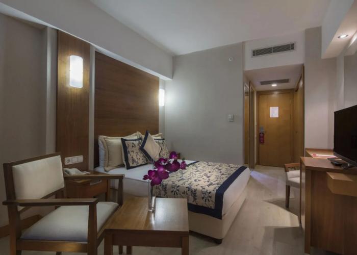 Trendy Side Beach (Adults Only, 16+)