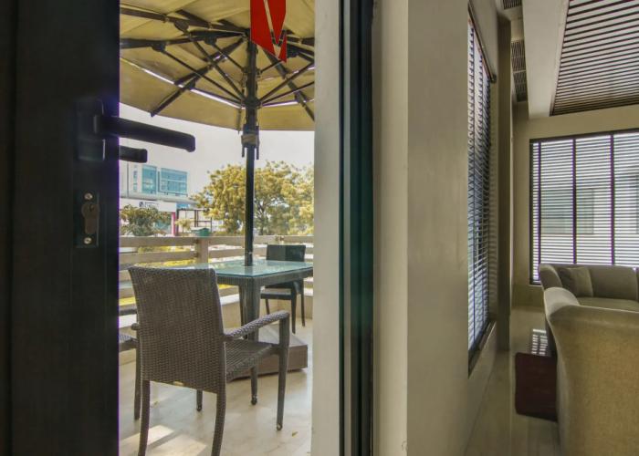 Vibe By The Lalit Traveller