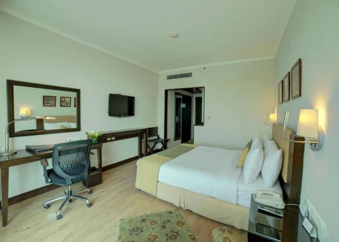 Goldfinch Hotel Delhi NCR