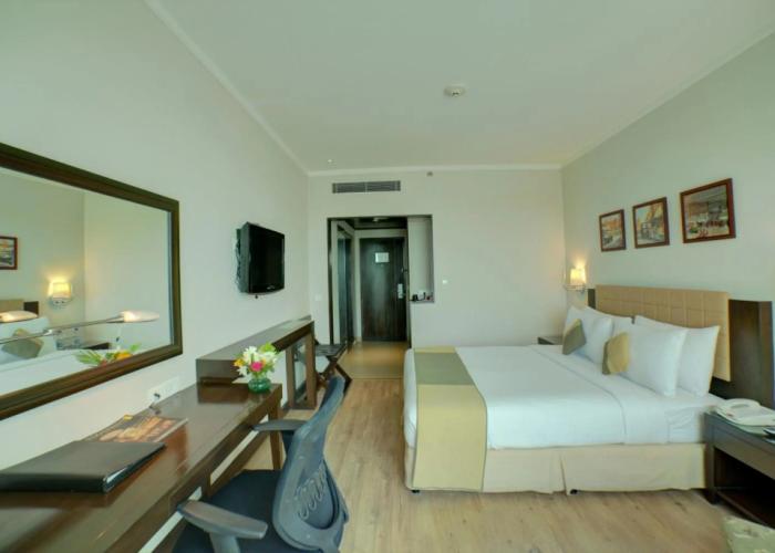 Goldfinch Hotel Delhi NCR