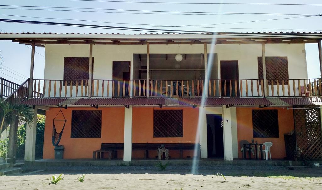 Paisajes del Tortuguero (On The Beach and Town Center)