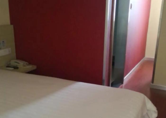 Hanting Hotel (Xinxiang Pingyuan Road)