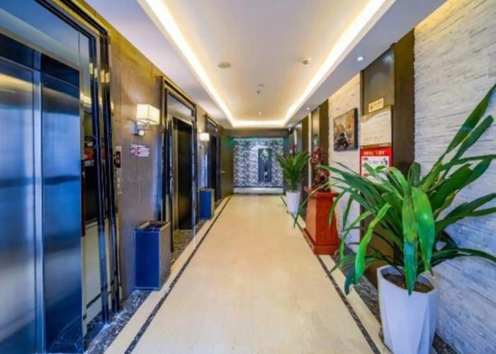 Minos Hotel