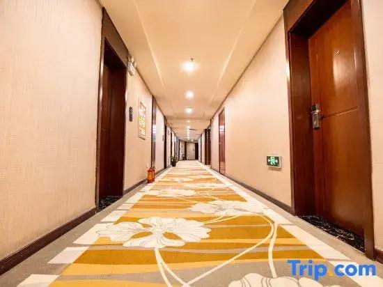 Zhongzhou Yihe Hotel