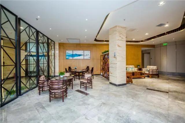 Borrman Hotel Xinxiang Muye Avenue