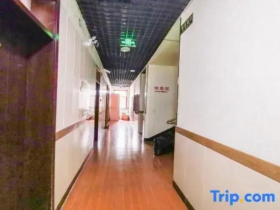 Xinxiang xinhai hotel qianjin road store