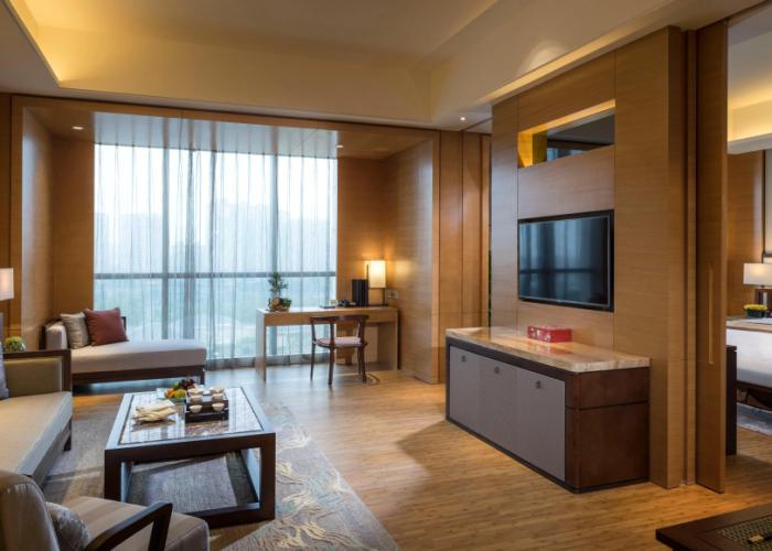 HUALUXE Hotels & Resorts Yangjiang City Center