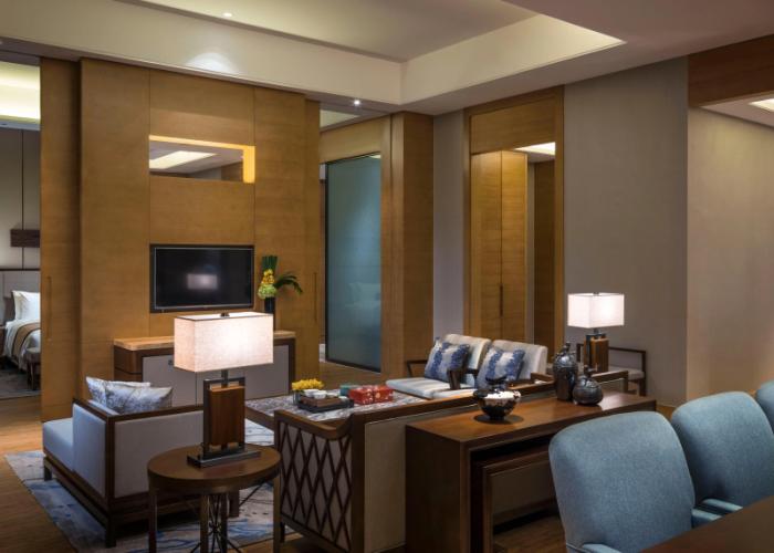 HUALUXE Hotels & Resorts Yangjiang City Center