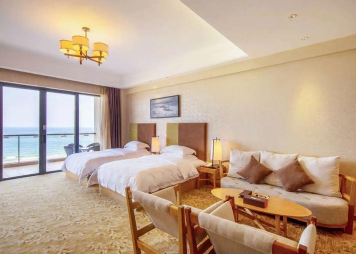 Days Hotel and Suites Yangjiang