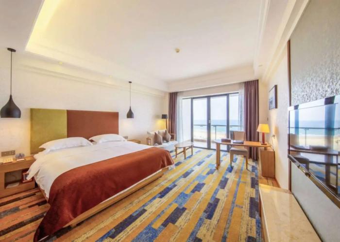 Days Hotel and Suites Yangjiang