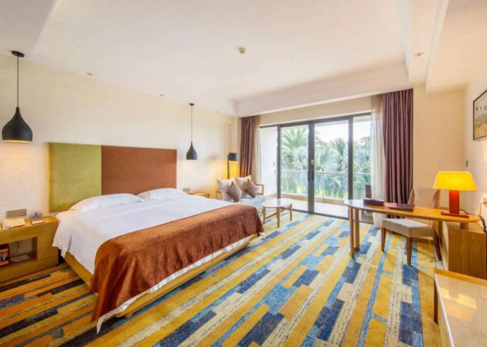 Days Hotel and Suites Yangjiang