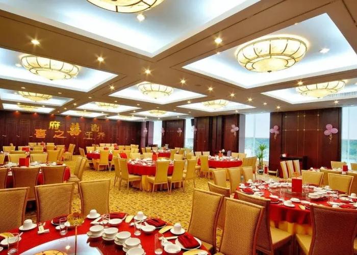 East Lake International Hotel