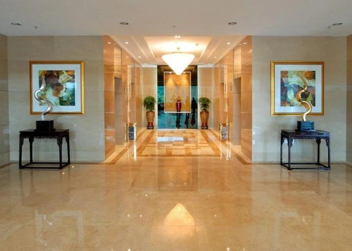 East Lake International Hotel