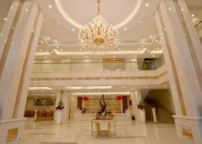 Yangjiang Yintai Hotel (Baili Plaza Branch)