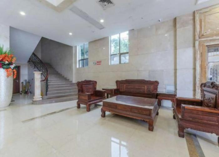 Yangjiang Yintai Hotel (Baili Plaza Branch)