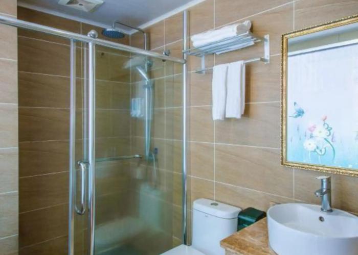 Yangjiang Dongping Holiday Hotel