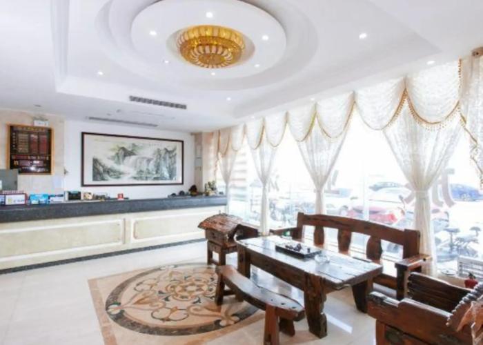 Yangjiang Dongping Holiday Hotel
